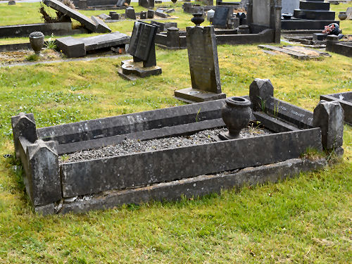 Grave