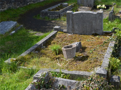 Grave