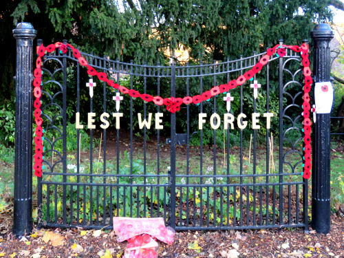 Decorated gates